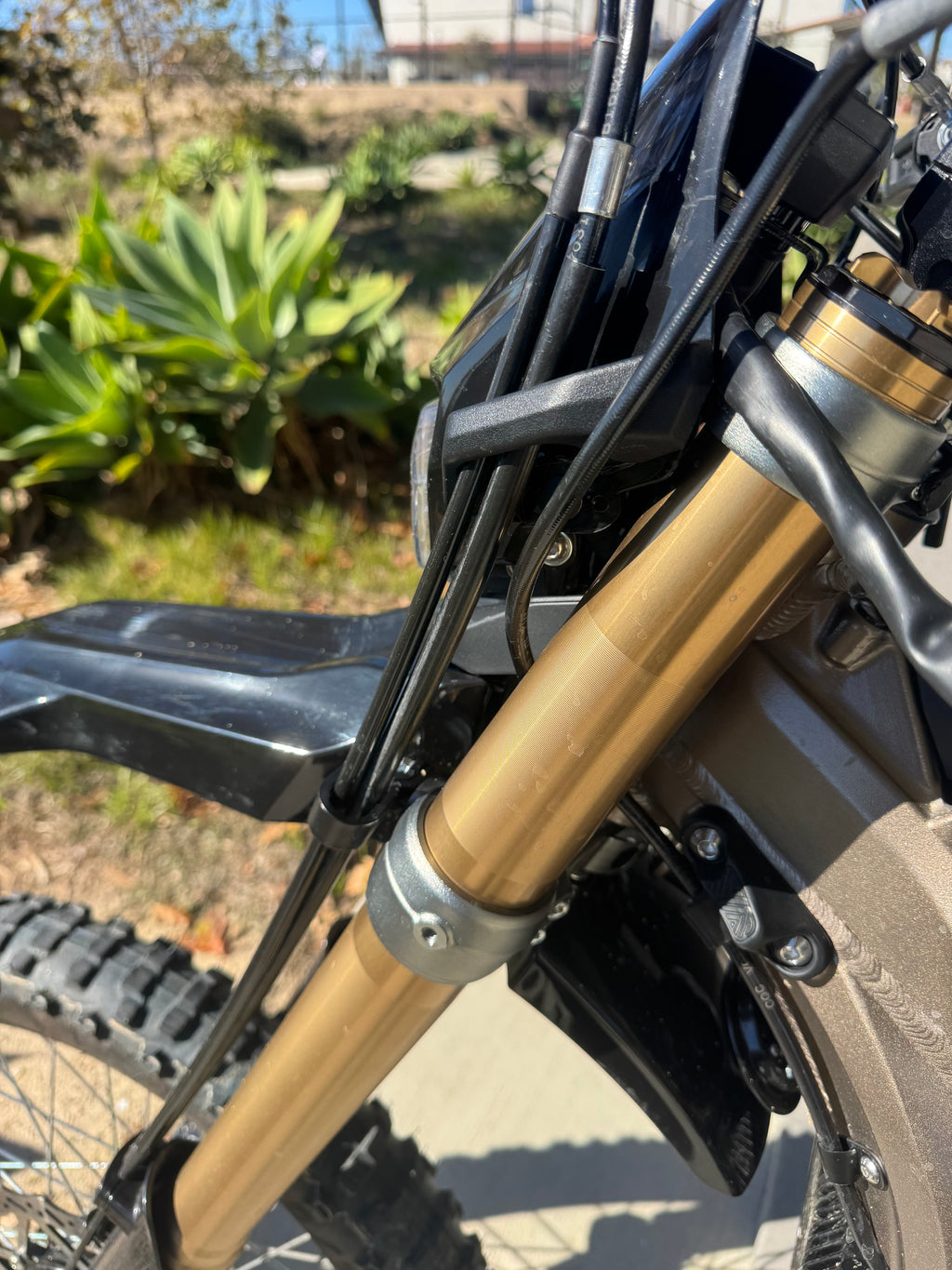 Surron Ultra Bee 2025