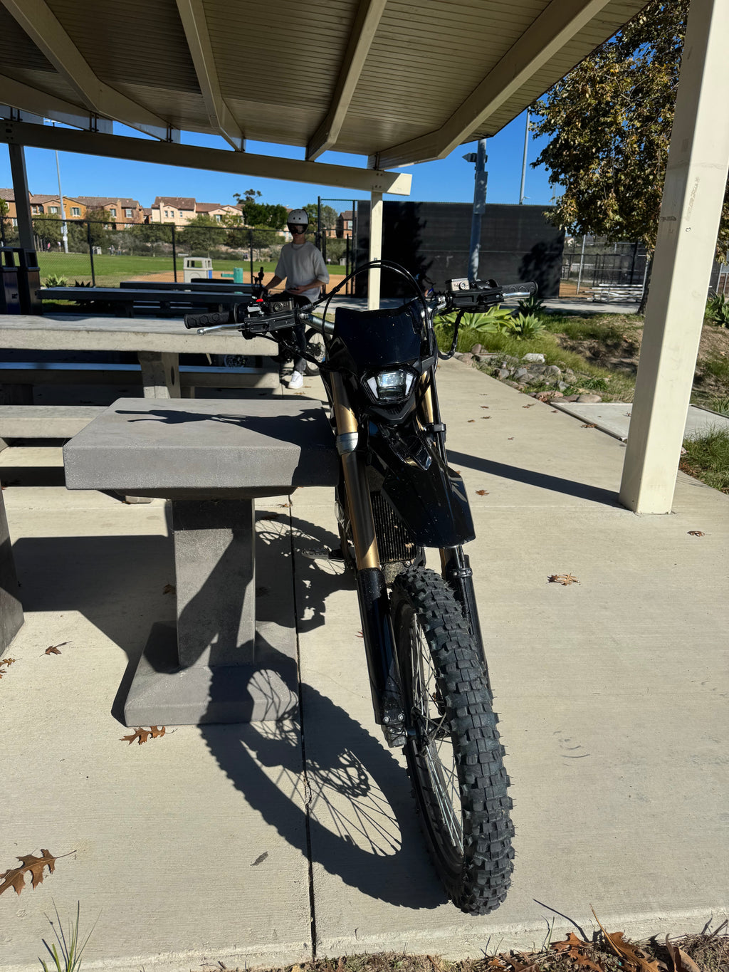 Surron Ultra Bee 2025